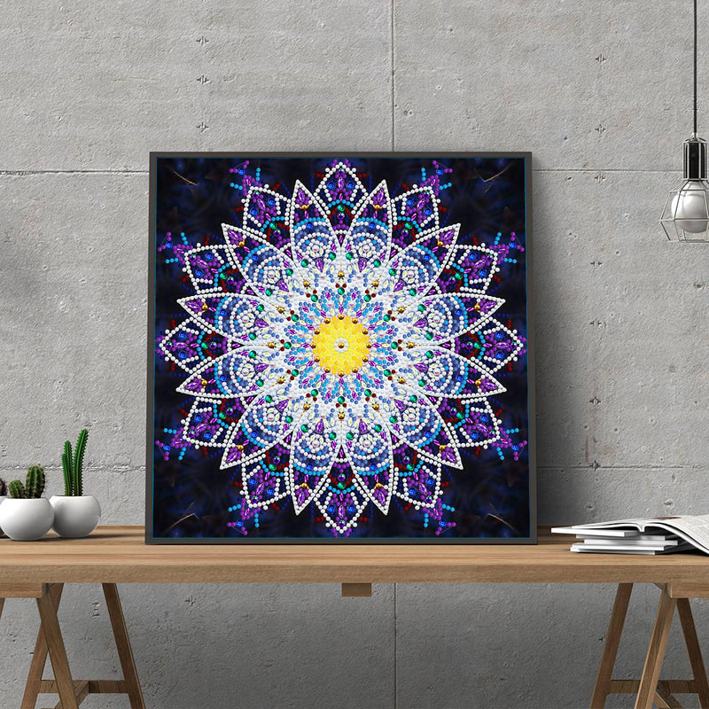 Diamond Painting Glowing mandala #4